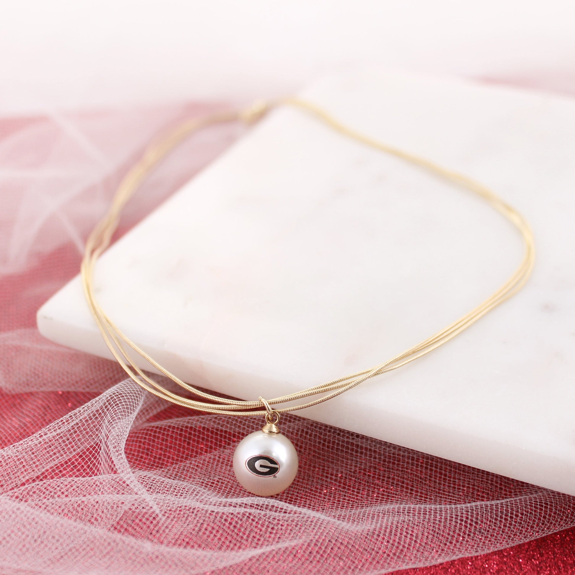 18” Georgia Gold & Pearl Logo 3-Strand Necklace