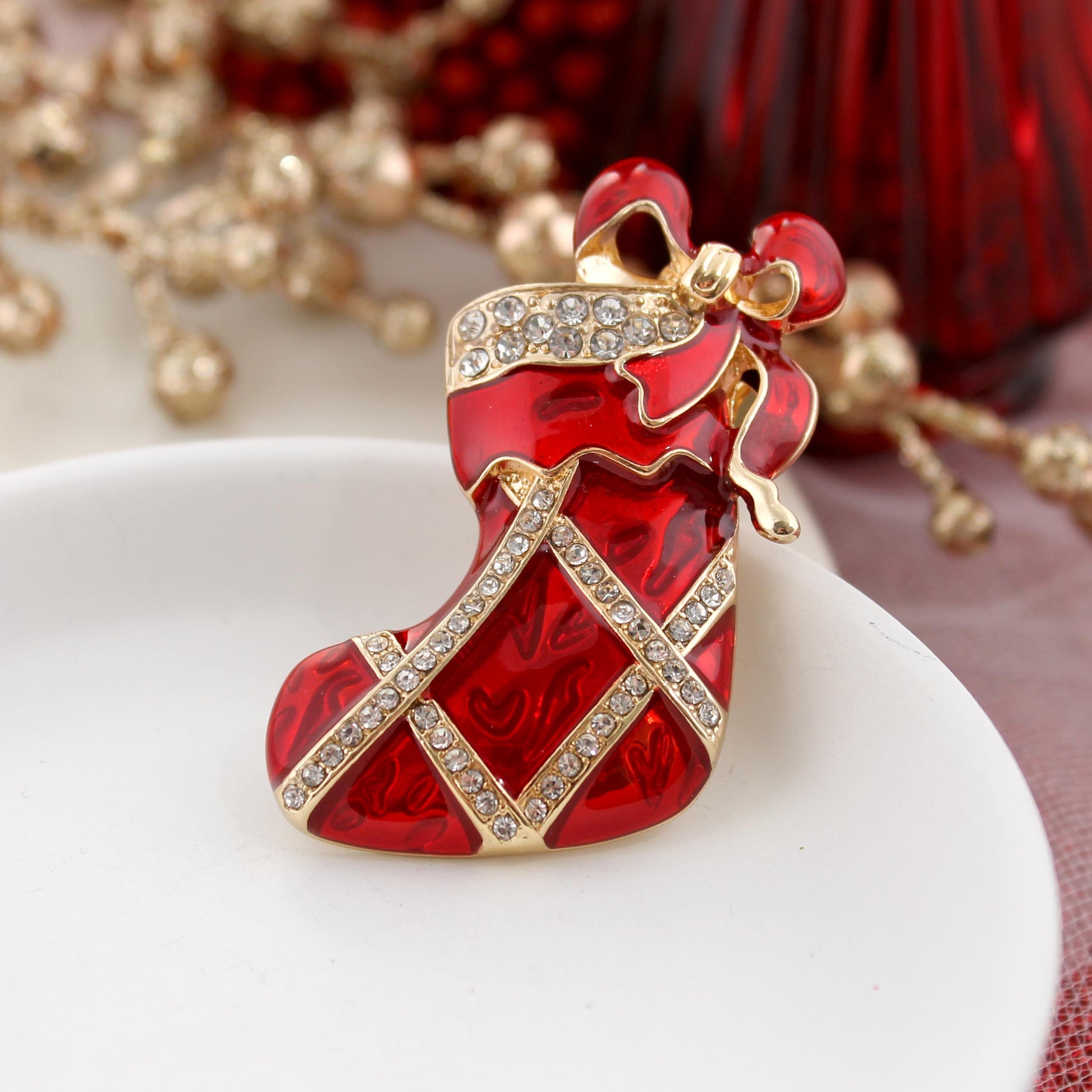 Vintage Stocking Convertible Pin/Pendant